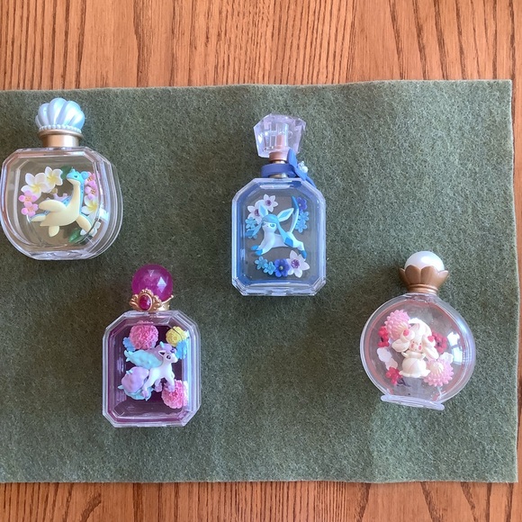 Pokemon PETITE FLEUR Collection Ltd Ed Capsuled Toy Figures x 4 no box *as shown - Picture 12 of 15